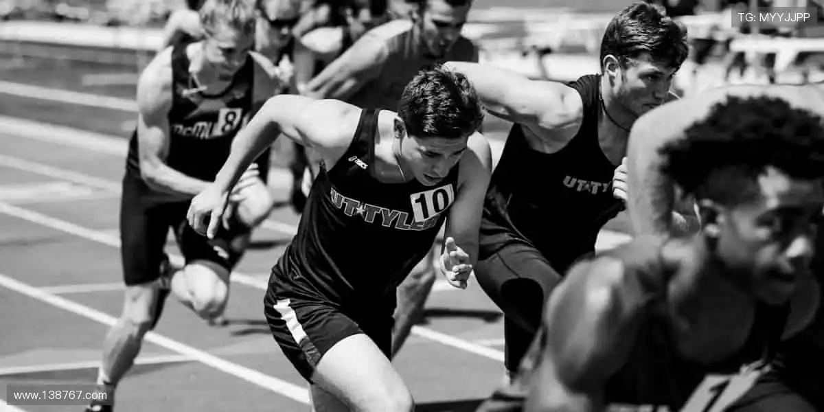 📱实时弹幕,全球球迷在线狂欢!💬